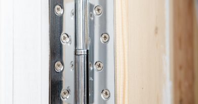 Saiba onde comprar dobradiças de inox na zona leste